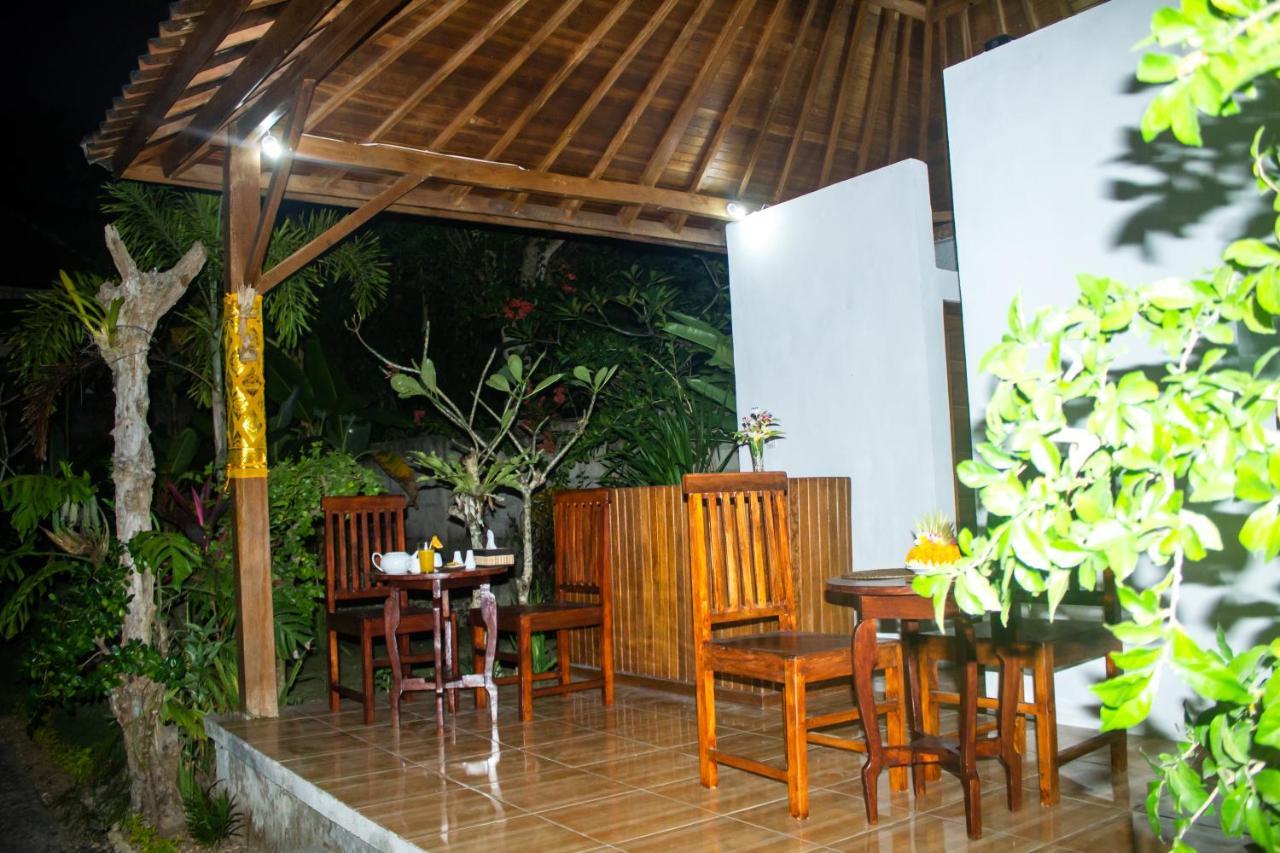 Kurnia Guest House & Spa Sakti Exterior photo