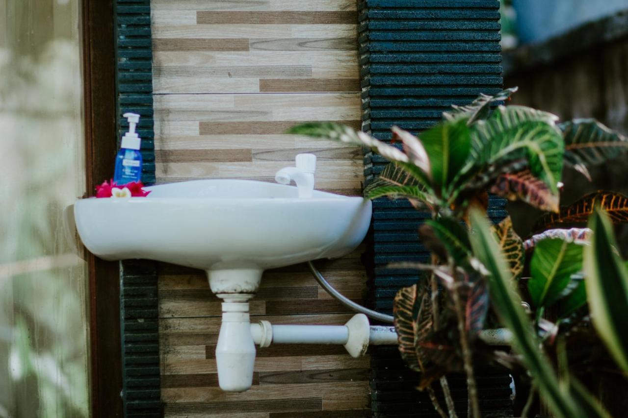 Kurnia Guest House & Spa Sakti Exterior photo