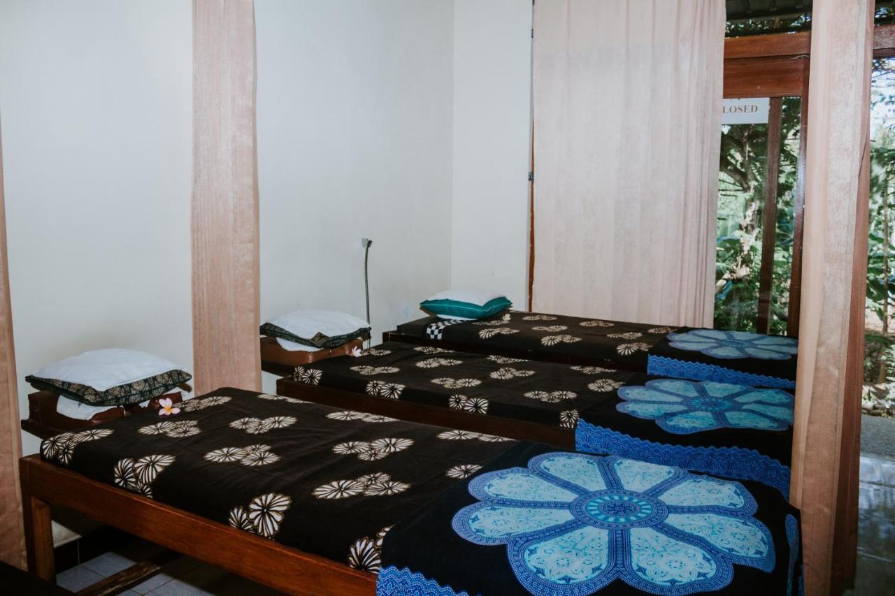 Kurnia Guest House & Spa Sakti Exterior photo