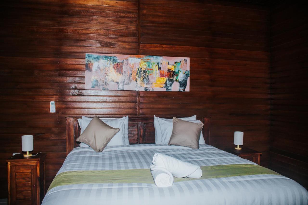 Kurnia Guest House & Spa Sakti Exterior photo
