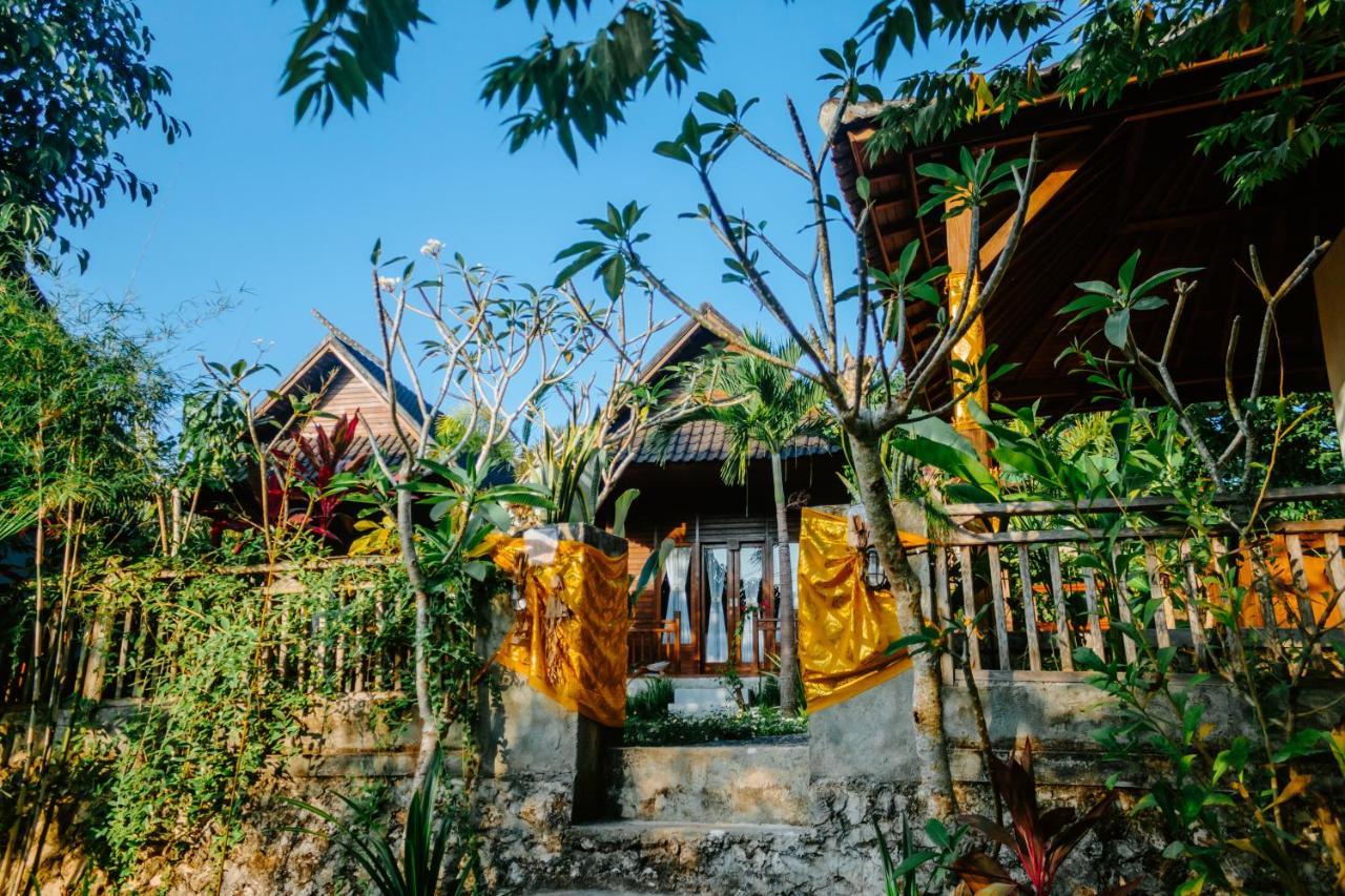 Kurnia Guest House & Spa Sakti Exterior photo